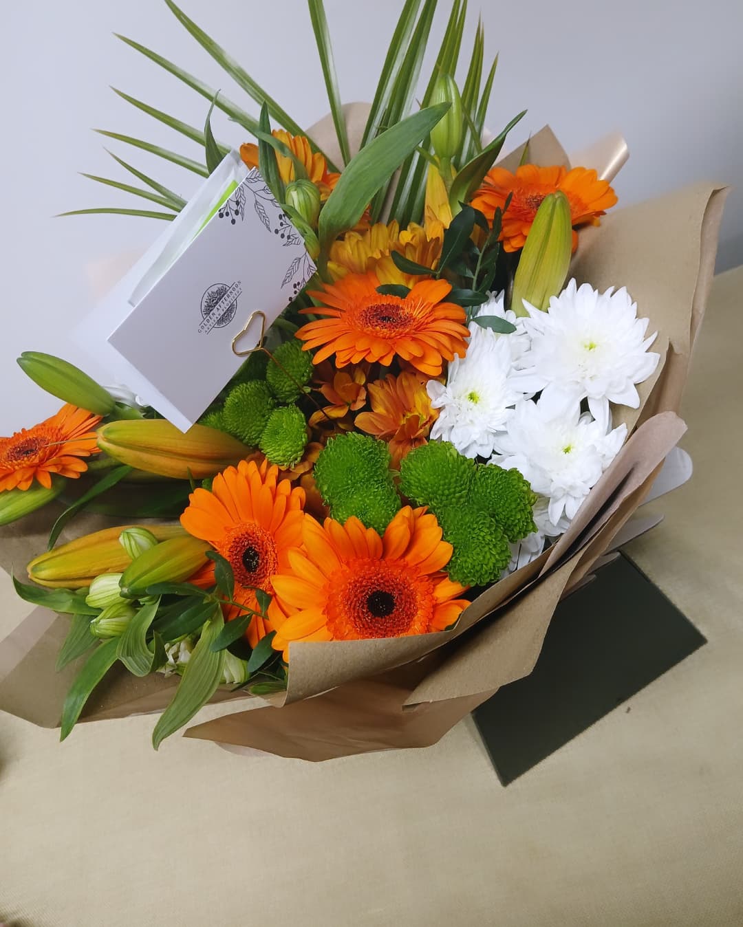 Order your flower delivery to any Wirral address, Simply order your flowers online, whether its roses or lillies, next day delivery or future delivery for flowers are available on the Wirral