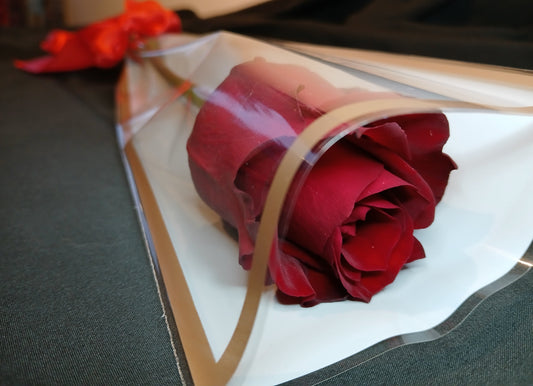 Red roses for Wirral Delivery & Collection Birkenhead